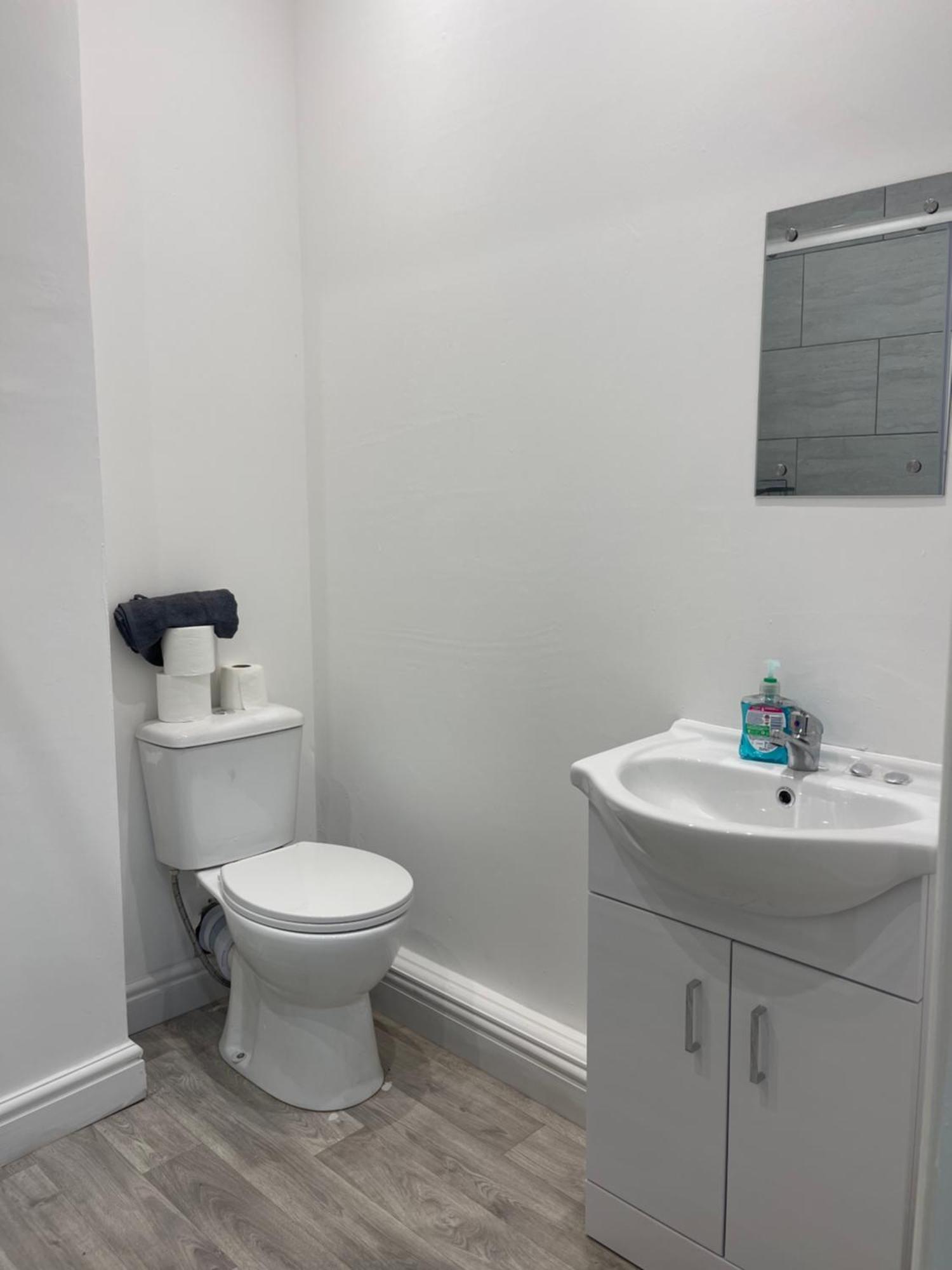 Ground Floor - Balmoral - 2 - Sleeps 6 Free Wifi Appartamento *